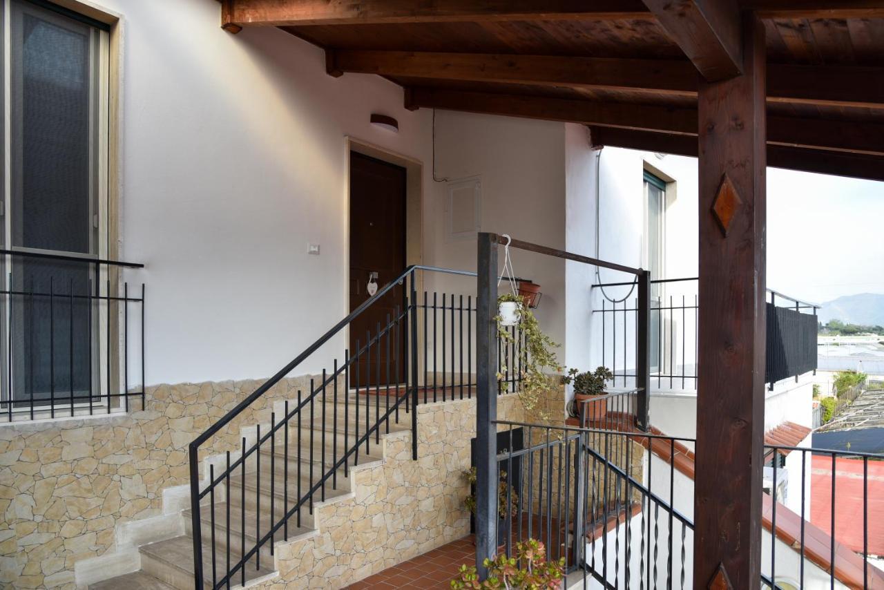 Virginia'S House Apartamento Torre Annunziata Exterior foto